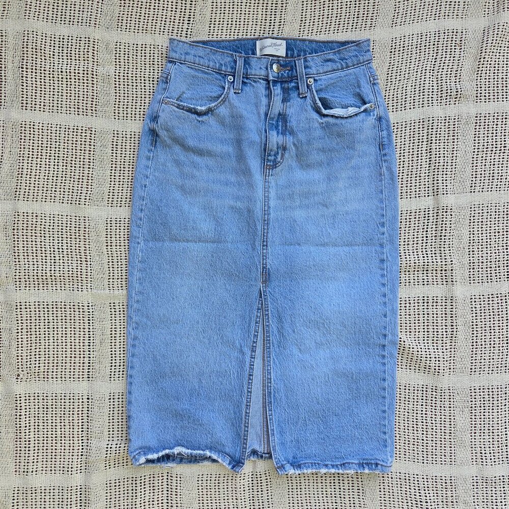 Midi Distressed Denim Lightwash Skirt